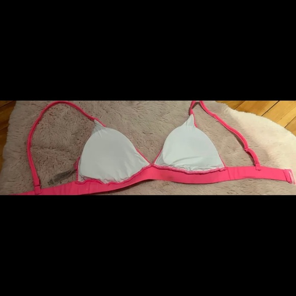 Woman’s swinsuit, size medium - Picture 5 of 6